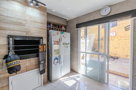 Casa à venda com 200m², 3 quartos e 4 vagas Casa à venda com 200m², 3 quartos e 4 vagasCozinha