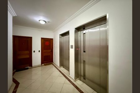 Apartamento à venda com 106m², 3 quartos e 1 vaga Apartamento à venda com 106m², 3 quartos e 1 vagaHall Apartamento