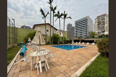 Apartamento à venda com 106m², 3 quartos e 1 vaga Apartamento à venda com 106m², 3 quartos e 1 vagaPiscina