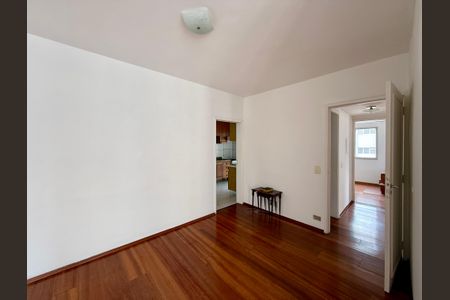 Apartamento à venda com 106m², 3 quartos e 1 vaga Apartamento à venda com 106m², 3 quartos e 1 vagaSala