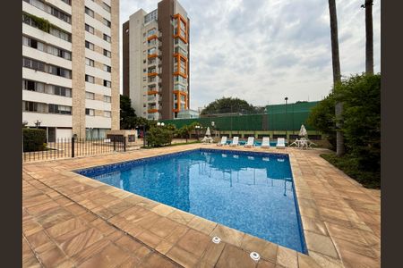 Apartamento à venda com 106m², 3 quartos e 1 vaga Apartamento à venda com 106m², 3 quartos e 1 vagaPiscina