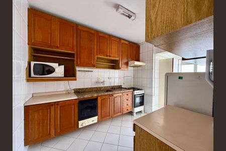 Apartamento à venda com 106m², 3 quartos e 1 vaga Apartamento à venda com 106m², 3 quartos e 1 vagaCozinha