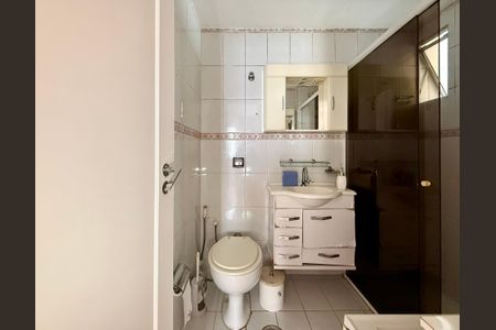 Apartamento à venda com 106m², 3 quartos e 1 vaga Apartamento à venda com 106m², 3 quartos e 1 vagaBanheiro