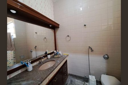 Casa à venda com 3 quartos, 200m² em Santa Rosa, Niterói