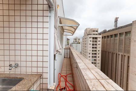 Apartamento à venda com 158m², 3 quartos e 2 vagas Apartamento à venda com 158m², 3 quartos e 2 vagasTerraço