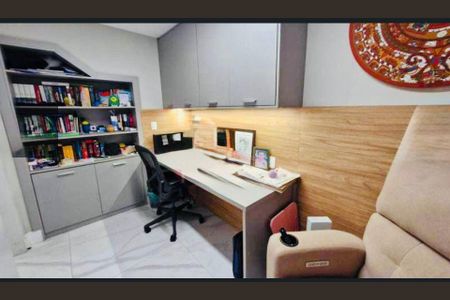 Casa à venda com 3 quartos, 140m² em Pendotiba, Niterói