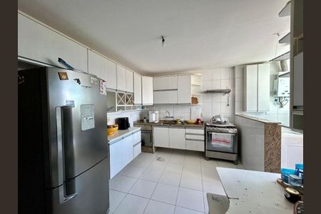 Apartamento à venda com 4 quartos, 149m² em Piratininga, Niterói