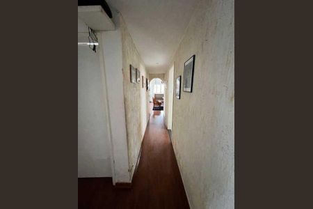 Casa de condomínio à venda com 308m², 3 quartos e 1 vaga