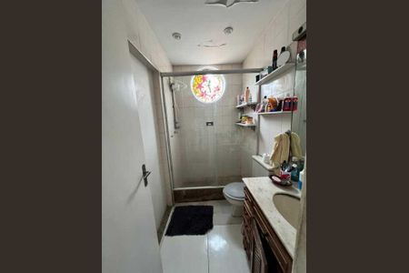 Casa de condomínio à venda com 308m², 3 quartos e 1 vaga