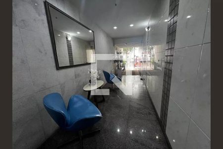 Apartamento à venda com 80m², 2 quartos e 1 vagaPortaria