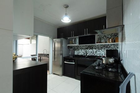 Casa de condomínio para alugar com 139m², 3 quartos e 2 vagasCozinha