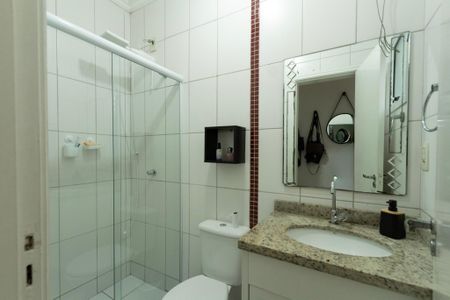 Casa de condomínio para alugar com 139m², 3 quartos e 2 vagasBanheiro Social