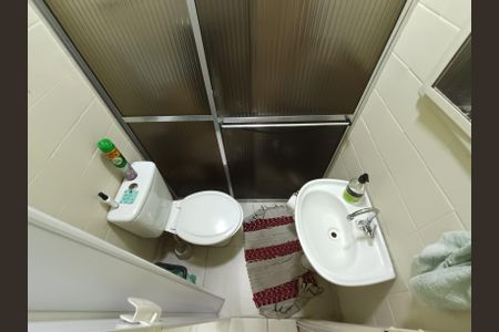 Casa à venda com 200m², 4 quartos e 3 vagas Casa à venda com 200m², 4 quartos e 3 vagasBanheiro Edícula