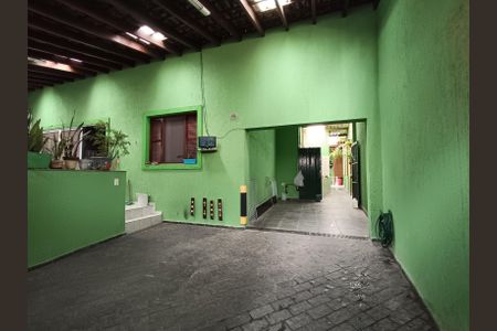 Casa à venda com 200m², 4 quartos e 3 vagas Casa à venda com 200m², 4 quartos e 3 vagasGaragem