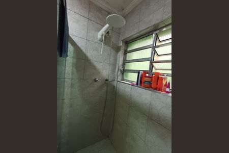 Casa à venda com 200m², 4 quartos e 3 vagas Casa à venda com 200m², 4 quartos e 3 vagasBanheiro Social