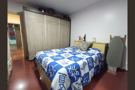 Casa à venda com 200m², 4 quartos e 3 vagas Casa à venda com 200m², 4 quartos e 3 vagasQuarto 2