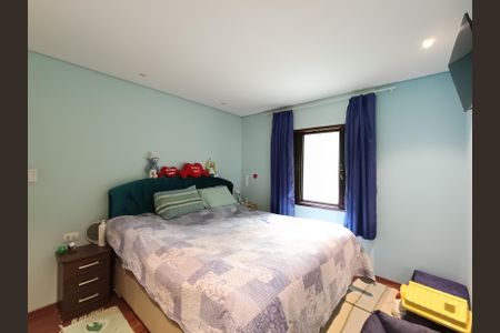 Casa à venda com 200m², 4 quartos e 3 vagas Casa à venda com 200m², 4 quartos e 3 vagasSuite