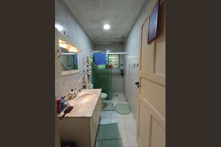 Casa à venda com 200m², 4 quartos e 3 vagas Casa à venda com 200m², 4 quartos e 3 vagasBanheiro Social