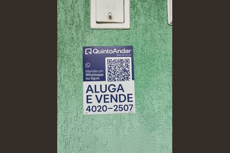 Casa à venda com 200m², 4 quartos e 3 vagas Casa à venda com 200m², 4 quartos e 3 vagasPlaca