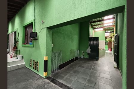 Casa à venda com 200m², 4 quartos e 3 vagas Casa à venda com 200m², 4 quartos e 3 vagasGaragem