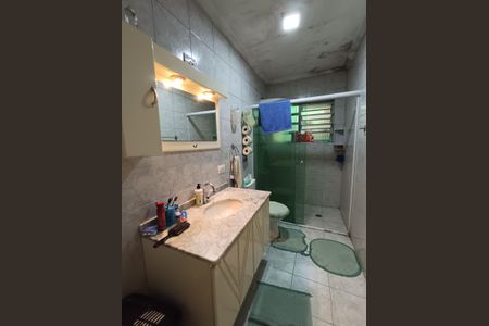 Casa à venda com 200m², 4 quartos e 3 vagas Casa à venda com 200m², 4 quartos e 3 vagasBanheiro Social