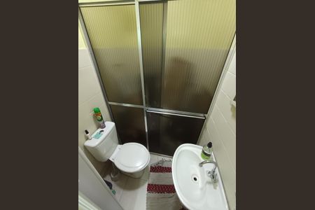 Casa à venda com 200m², 4 quartos e 3 vagas Casa à venda com 200m², 4 quartos e 3 vagasBanheiro Edícula