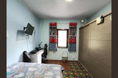 Casa à venda com 200m², 4 quartos e 3 vagas Casa à venda com 200m², 4 quartos e 3 vagasQuarto