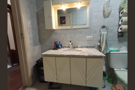 Casa à venda com 200m², 4 quartos e 3 vagas Casa à venda com 200m², 4 quartos e 3 vagasBanheiro Social