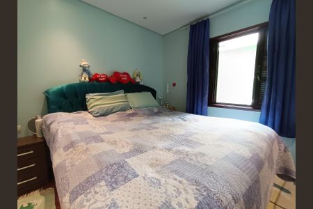 Casa à venda com 200m², 4 quartos e 3 vagas Casa à venda com 200m², 4 quartos e 3 vagasSuite