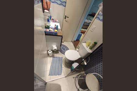 Casa à venda com 200m², 4 quartos e 3 vagas Casa à venda com 200m², 4 quartos e 3 vagasBanheiro Suite