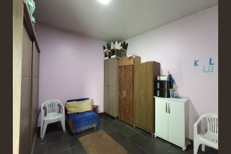 Casa à venda com 200m², 4 quartos e 3 vagas Casa à venda com 200m², 4 quartos e 3 vagasQuarto Edícula