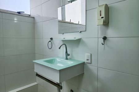 Apartamento à venda com 70m², 3 quartos e sem vagaBanheiro