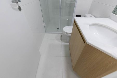 Studio para alugar com 27m², 1 quarto e sem vaga Studio para alugar com 27m², 1 quarto e sem vagaBanheiro