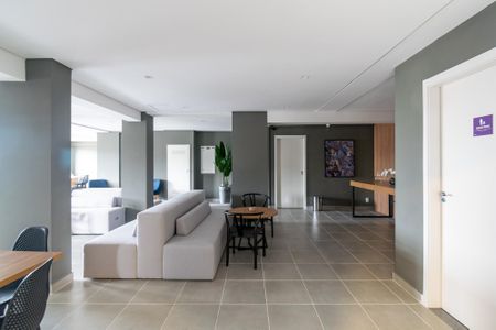 Apartamento à venda com 37m², 2 quartos e sem vagaÁrea comum