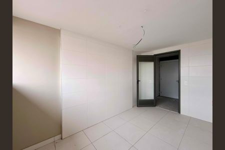 Apartamento à venda com 213m², 4 quartos e 3 vagasÁrea de Serviço