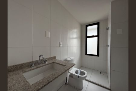 Apartamento à venda com 213m², 4 quartos e 3 vagasBanheiro Suíte 1