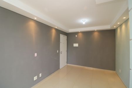 Sala de apartamento para alugar com 2 quartos, 50m² em Jardim Três Marias, São Paulo
