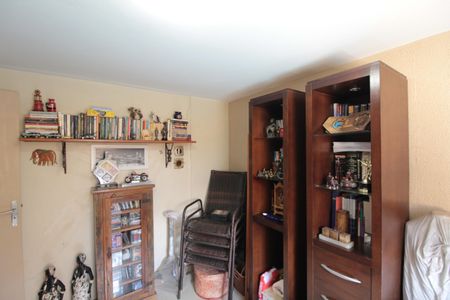 Casa à venda com 375m², 3 quartos e 3 vagasEscritório