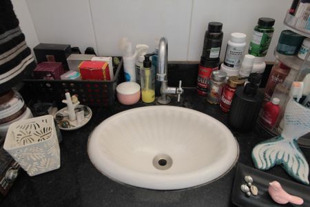 Casa à venda com 375m², 3 quartos e 3 vagasBanheiro da Suite