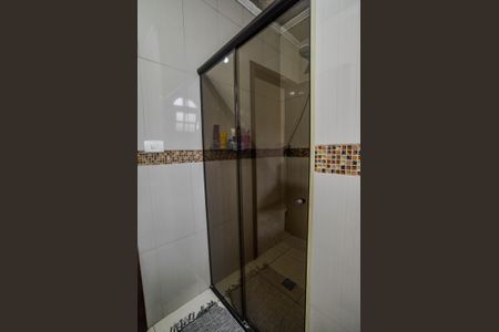 Casa à venda com 220m², 3 quartos e 2 vagas Casa à venda com 220m², 3 quartos e 2 vagasBanheiro da Suíte