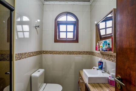 Casa à venda com 220m², 3 quartos e 2 vagas Casa à venda com 220m², 3 quartos e 2 vagasBanheiro da Suíte