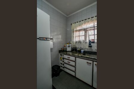 Casa à venda com 220m², 3 quartos e 2 vagas Casa à venda com 220m², 3 quartos e 2 vagasCozinha