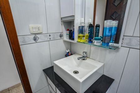 Casa à venda com 220m², 3 quartos e 2 vagas Casa à venda com 220m², 3 quartos e 2 vagasBanheiro