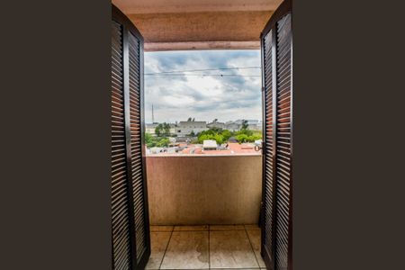 Casa à venda com 220m², 3 quartos e 2 vagas Casa à venda com 220m², 3 quartos e 2 vagasQuarto 2