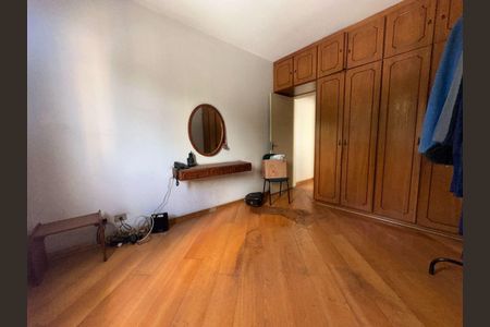 Casa à venda com 4 quartos, 168m² em Vila Carrão, São Paulo