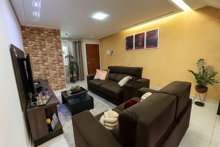 Casa à venda com 3 quartos, 132m² em Vila Santa Isabel, São Paulo