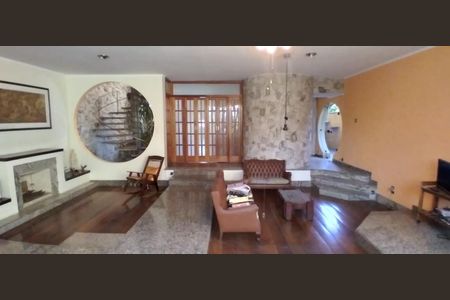 Casa à venda com 5 quartos, 852m² em Vila Regente Feijó, São Paulo