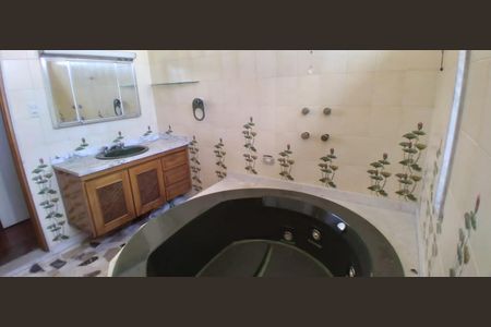 Casa à venda com 5 quartos, 852m² em Vila Regente Feijó, São Paulo