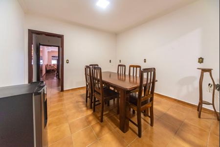 Casa para alugar com 135m², 3 quartos e 2 vagas Casa para alugar com 135m², 3 quartos e 2 vagasCopa