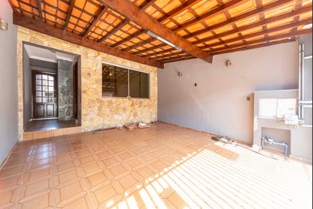 Casa para alugar com 135m², 3 quartos e 2 vagas Casa para alugar com 135m², 3 quartos e 2 vagasGaragem